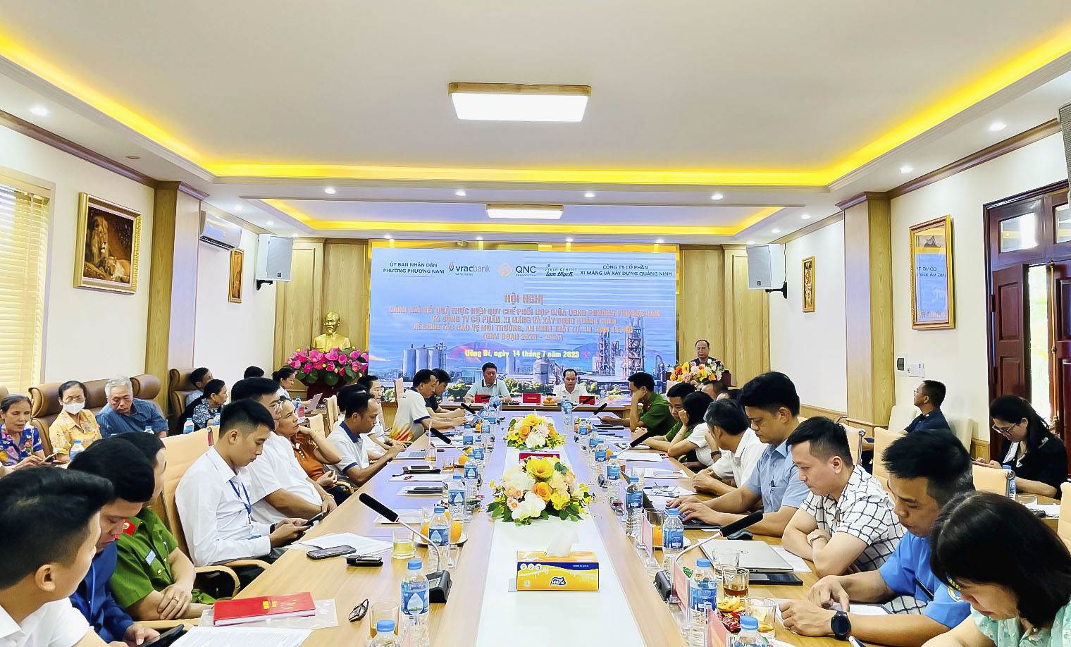 Hội nghị đánh giá kết quả thực hiện Quy chế phối hợp giữa UBND phường Phương Nam và Công ty Cổ phần Xi măng và Xây dựng Quảng Ninh về công tác Bảo vệ môi trường, An ninh trật tự và An sinh xã hội (giai đoạn 2020 - 2023).